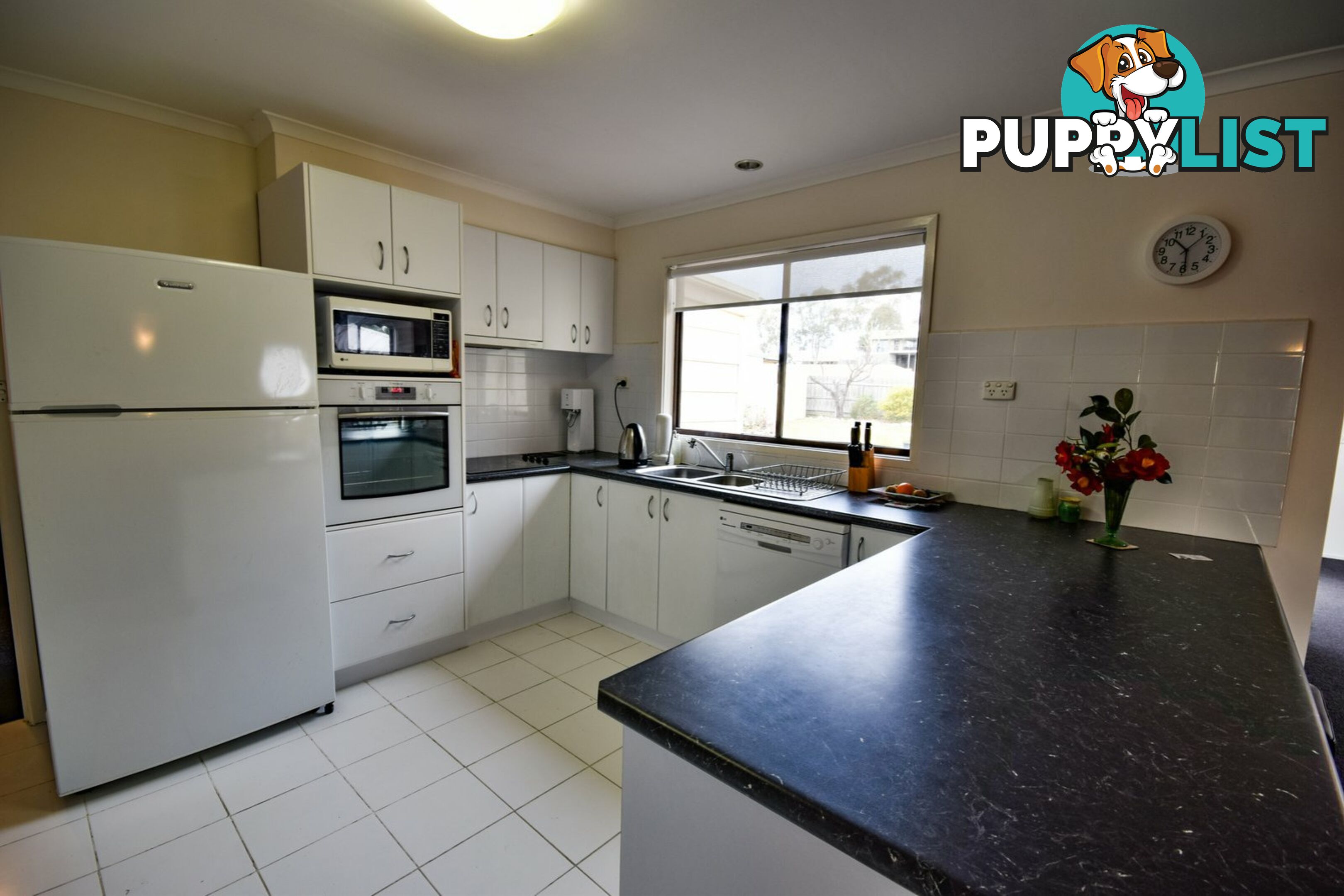 10 Acrux Drive NEWLANDS ARM VIC 3875