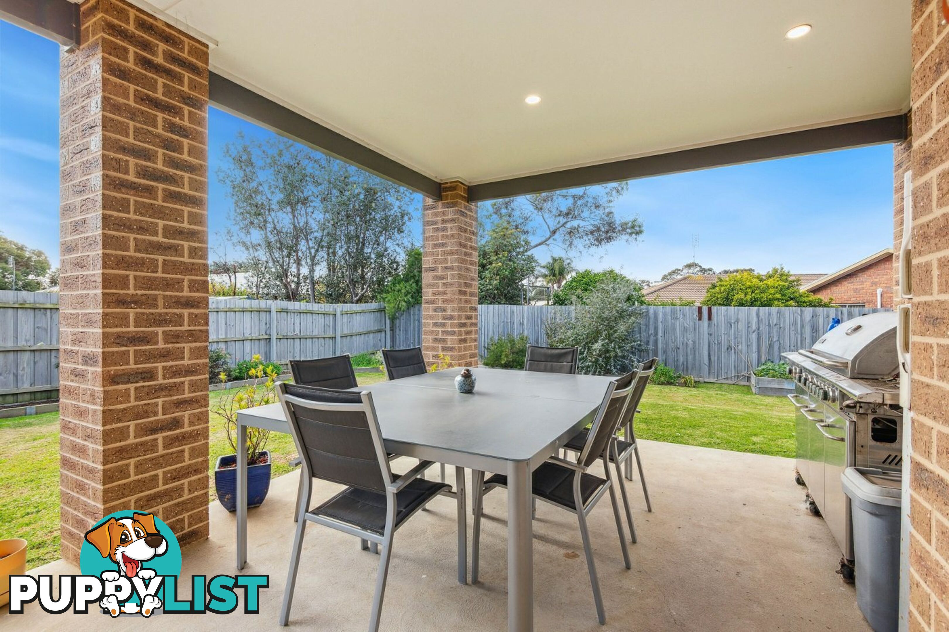 27 Haylock Drive PAYNESVILLE VIC 3880