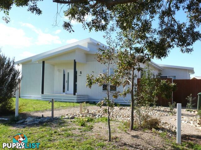 5 Outlook Avenue NEWLANDS ARM VIC 3875