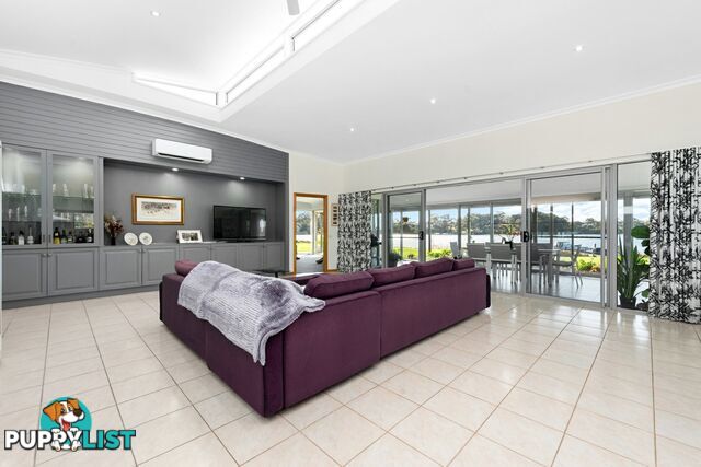 19 Lake Shore Drive NEWLANDS ARM VIC 3875