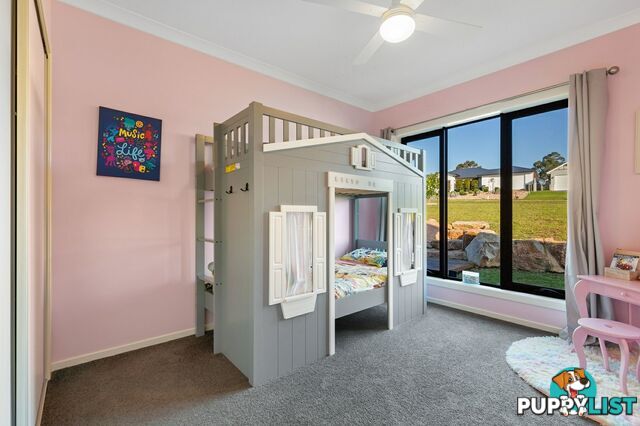 11 Besley Close METUNG VIC 3904
