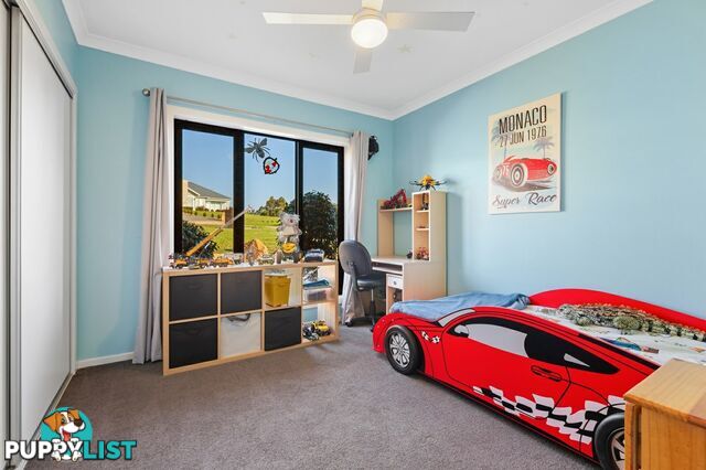 11 Besley Close METUNG VIC 3904