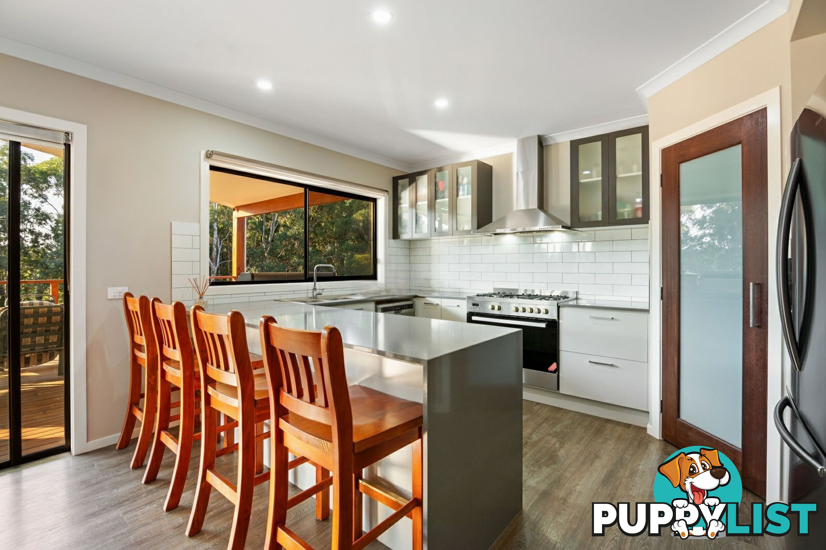 11 Besley Close METUNG VIC 3904
