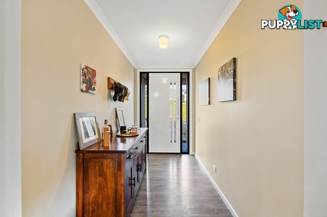 11 Besley Close METUNG VIC 3904