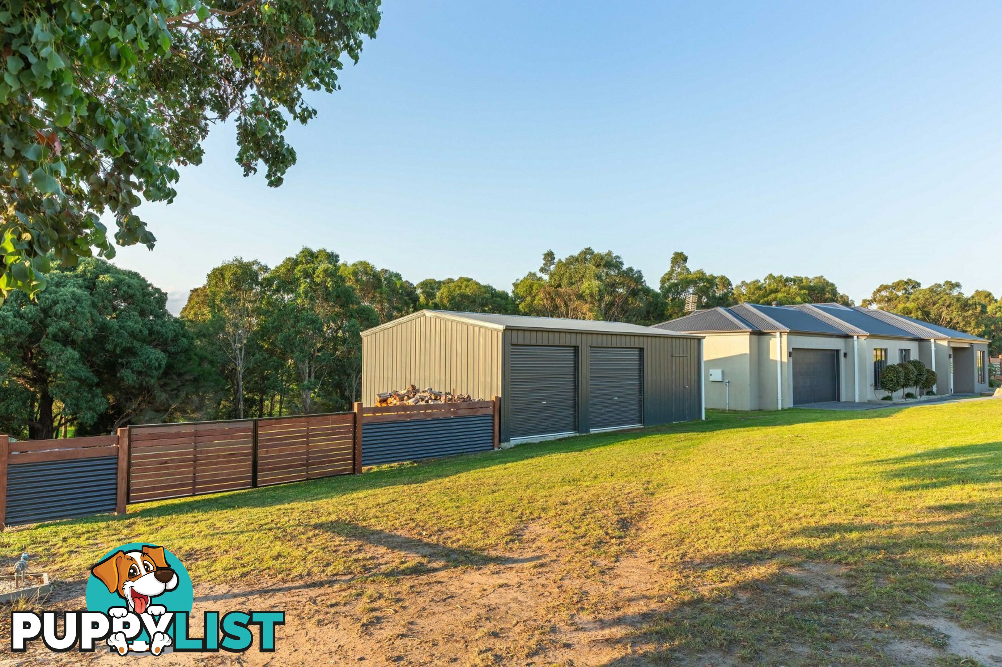 11 Besley Close METUNG VIC 3904