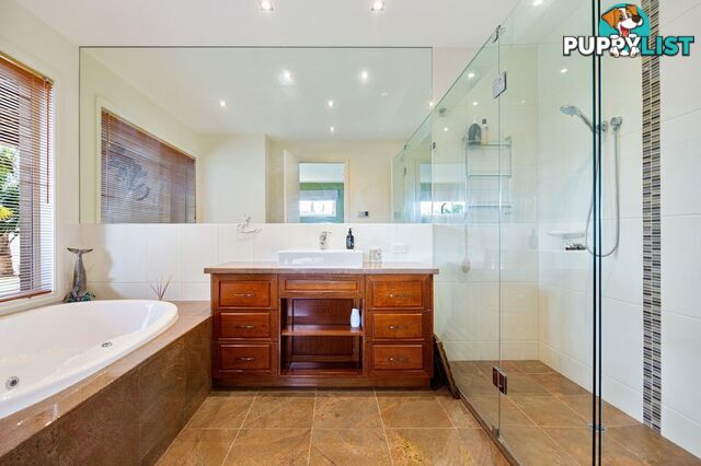 4 Wisteria Place PAYNESVILLE VIC 3880