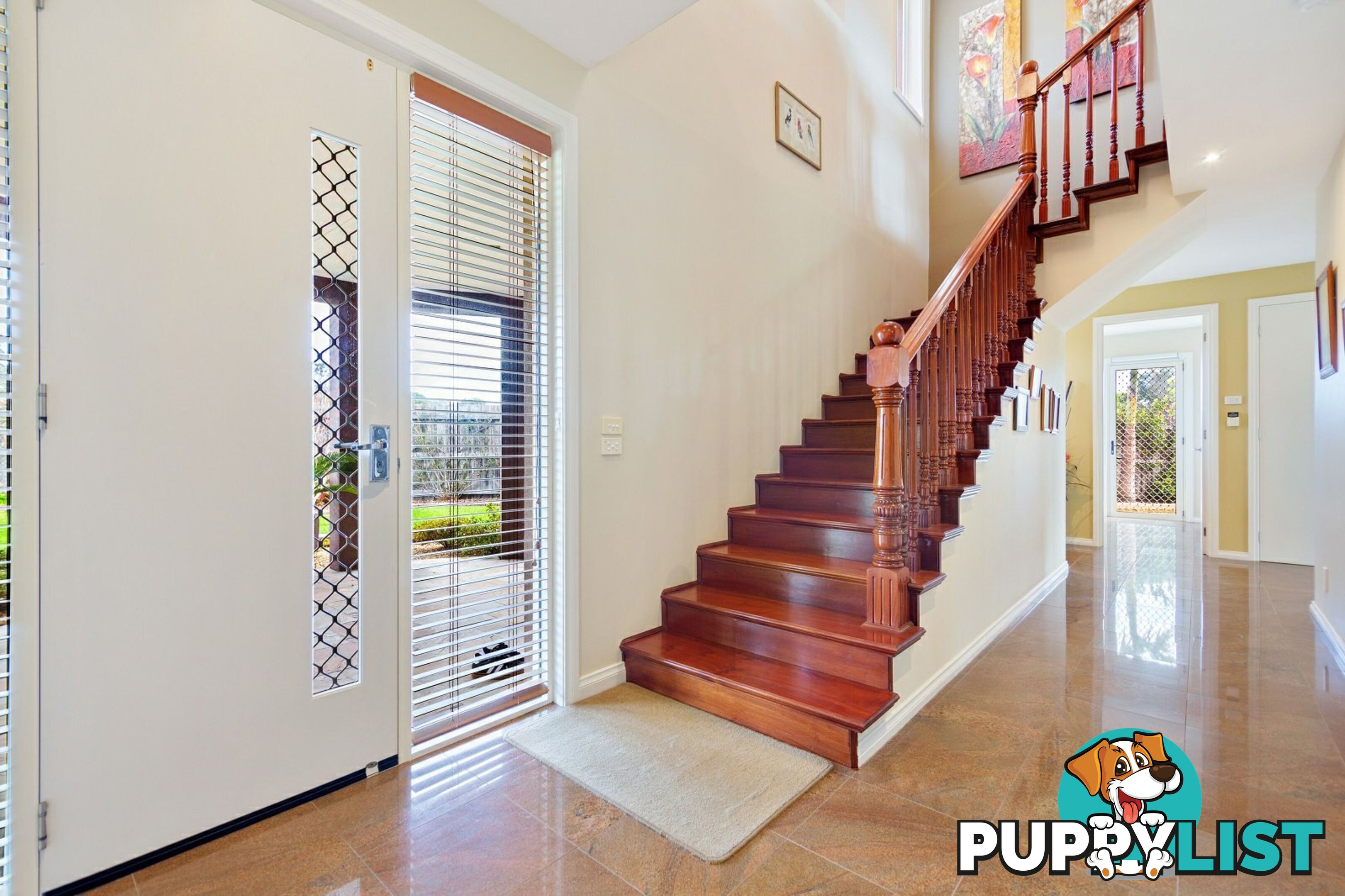 4 Wisteria Place PAYNESVILLE VIC 3880