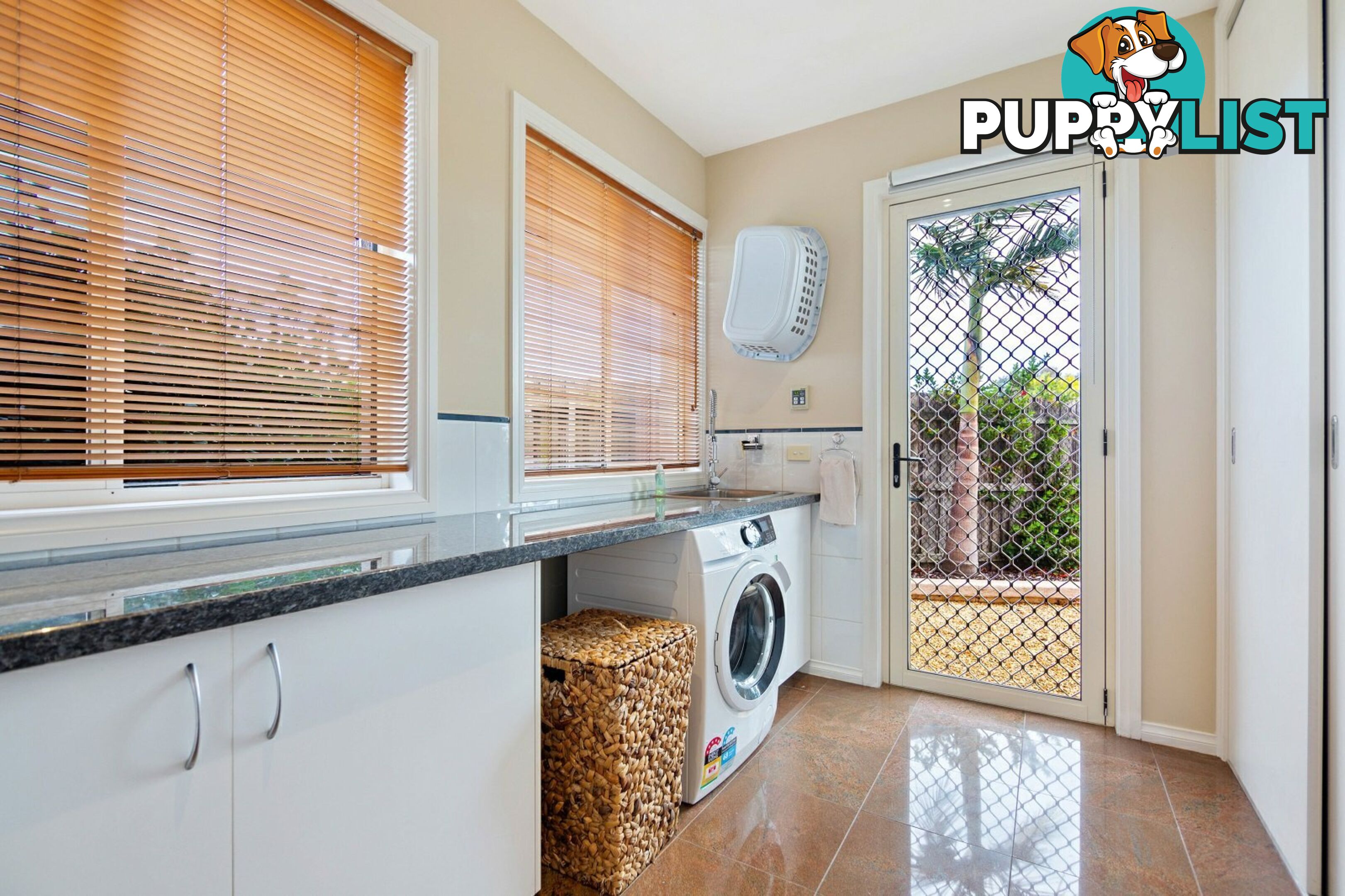 4 Wisteria Place PAYNESVILLE VIC 3880