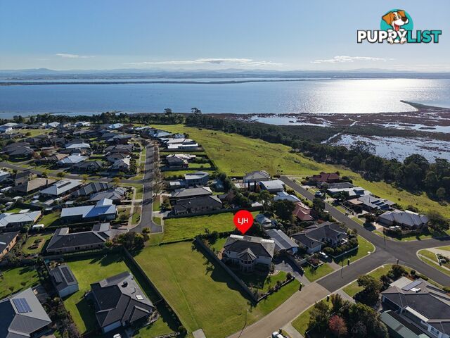 4 Wisteria Place PAYNESVILLE VIC 3880