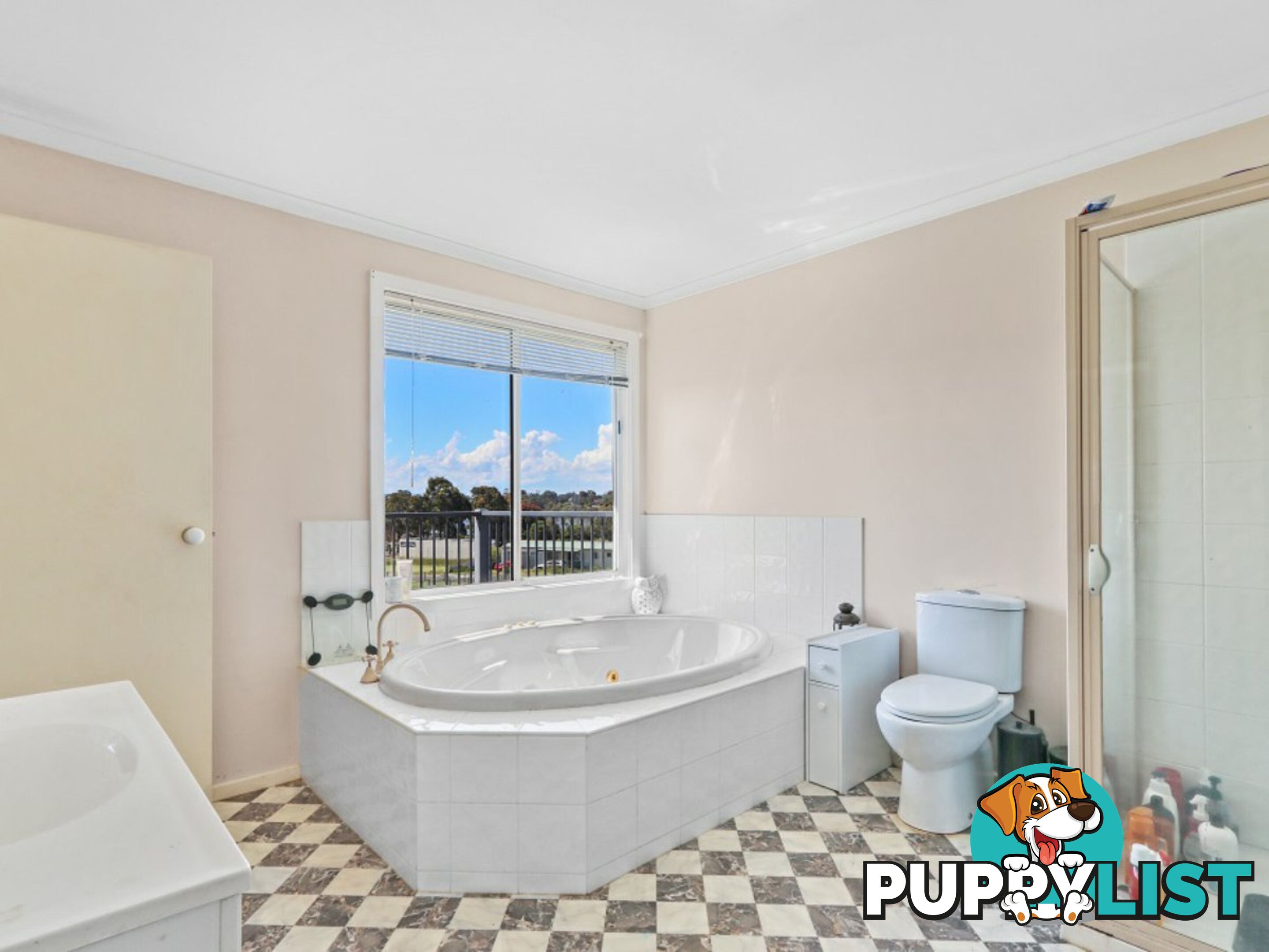 26 Crown Ridge Avenue NEWLANDS ARM VIC 3875