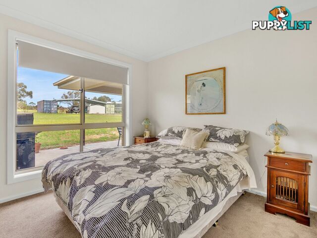 1302 Forge Creek Road EAGLE POINT VIC 3878