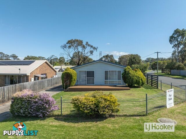 12 Bay Road EAGLE POINT VIC 3878