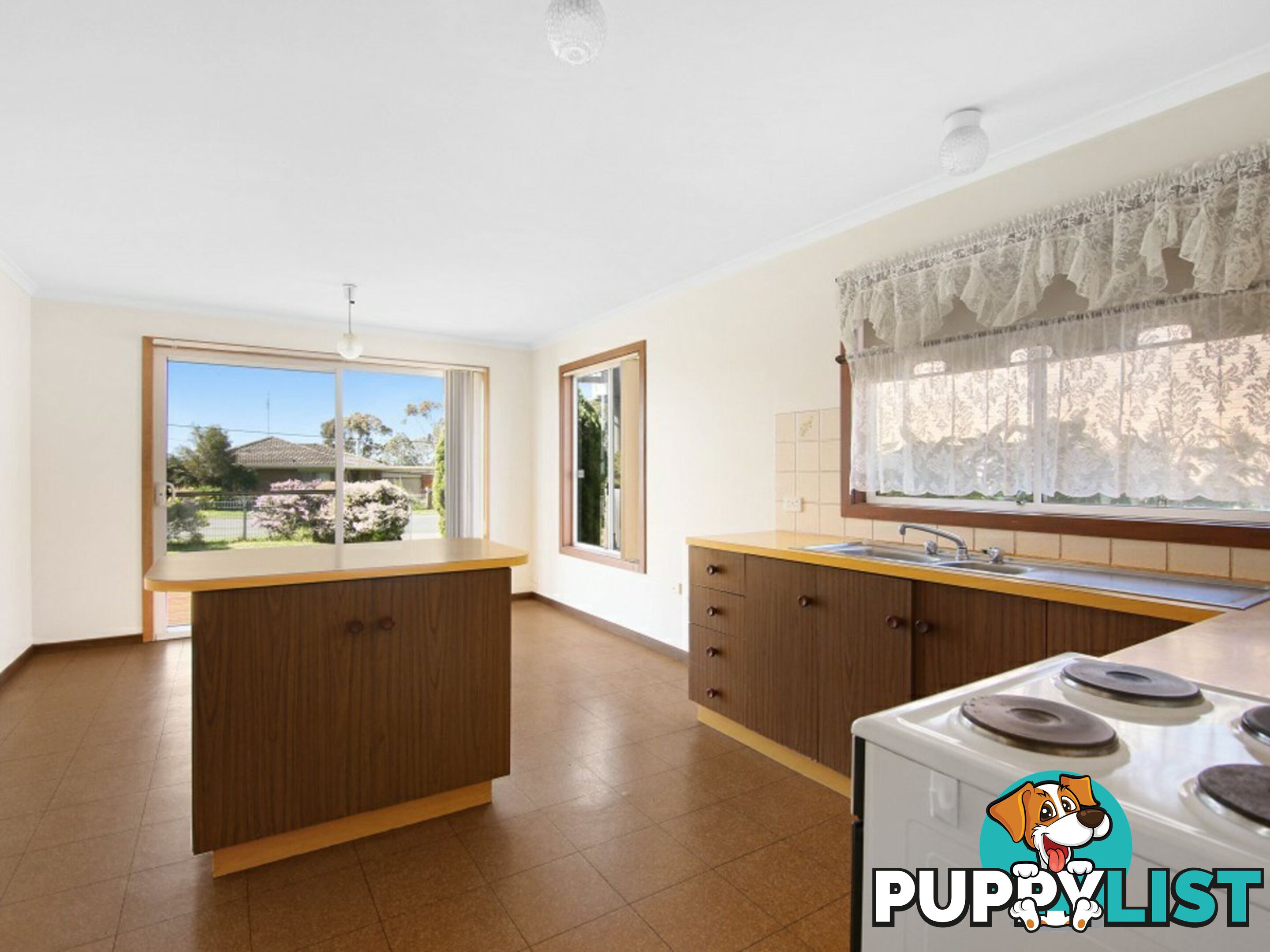 12 Bay Road EAGLE POINT VIC 3878