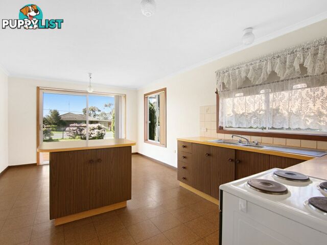 12 Bay Road EAGLE POINT VIC 3878