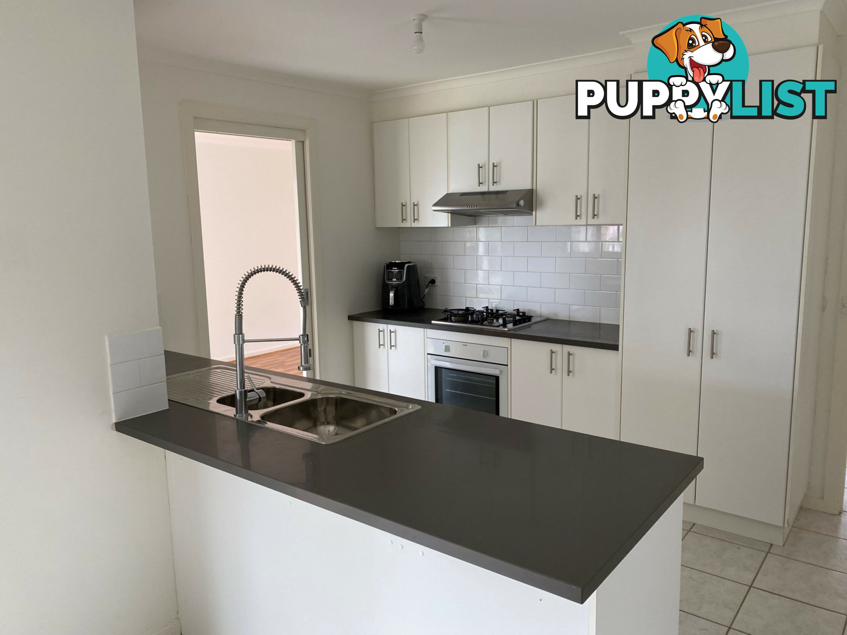 100 Newlands Drive PAYNESVILLE VIC 3880
