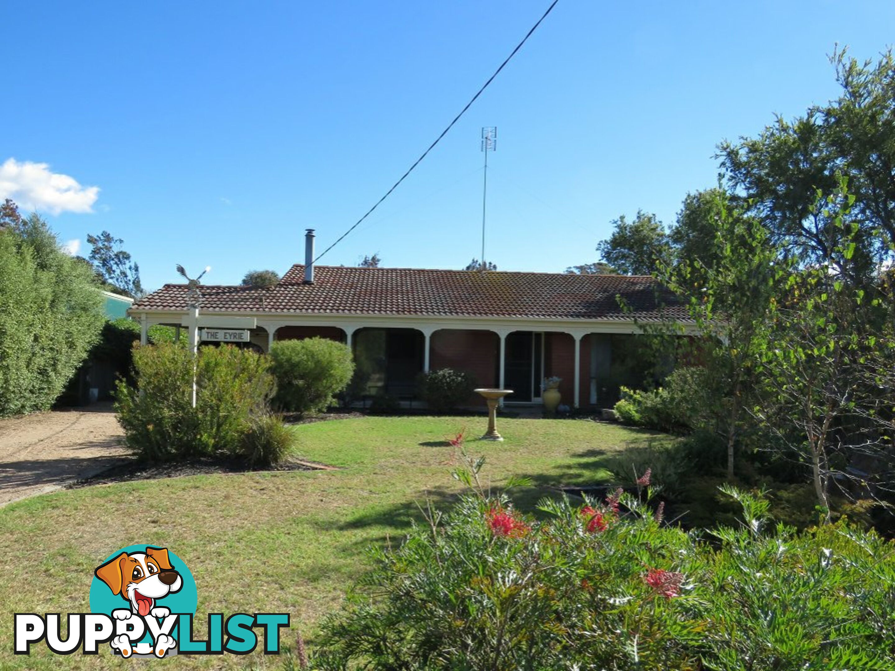 9 White Court EAGLE POINT VIC 3878