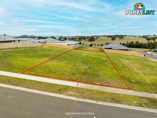 49 Houghton Crescent EAGLE POINT VIC 3878