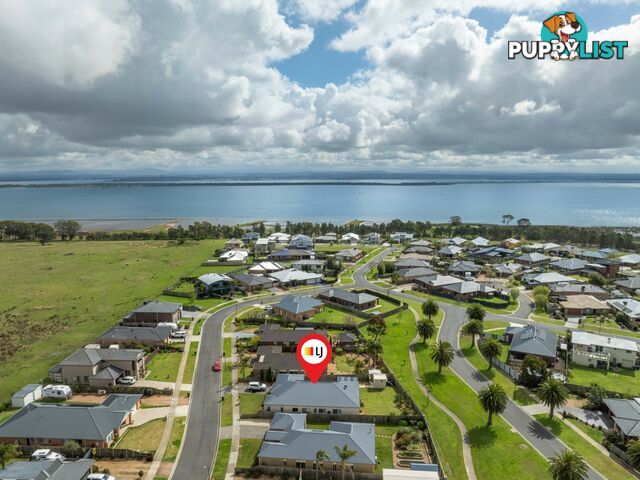 18 Sunset Boulevard PAYNESVILLE VIC 3880