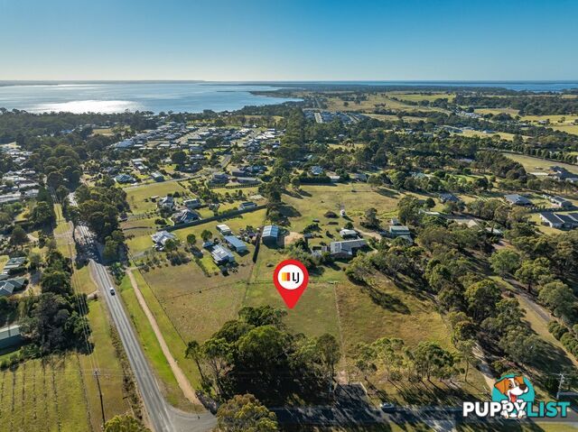 1 Lake Victoria Road EAGLE POINT VIC 3878