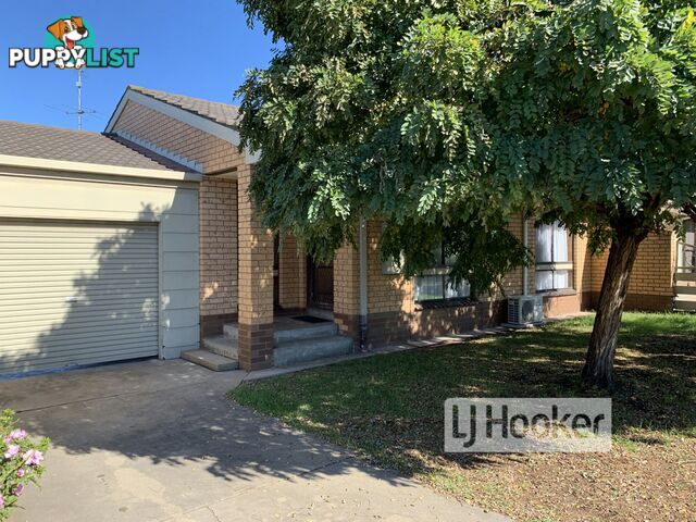 Unit 2/2 Canal Road PAYNESVILLE VIC 3880