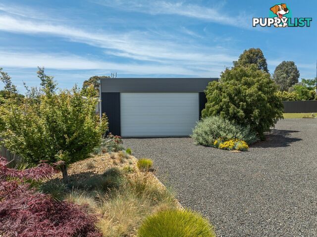 3 Vista Court NEWLANDS ARM VIC 3875