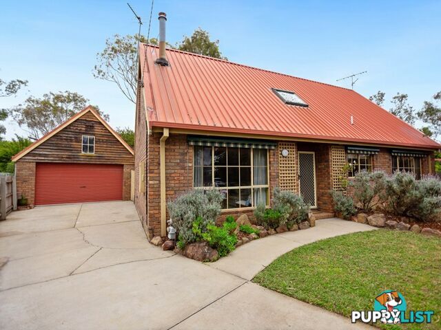9 Lara Close PAYNESVILLE VIC 3880