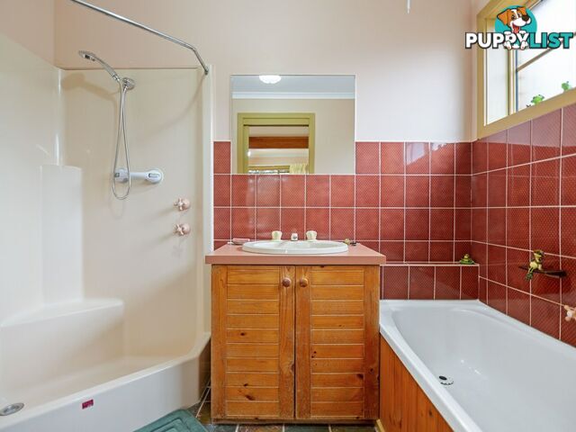 9 Lara Close PAYNESVILLE VIC 3880