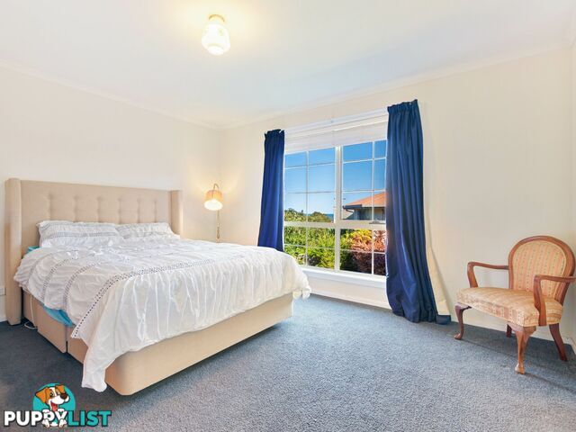 61 Stirling Drive LAKES ENTRANCE VIC 3909