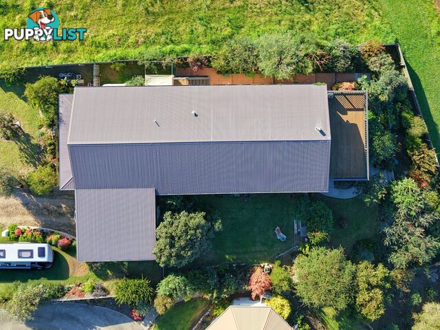 61 Stirling Drive LAKES ENTRANCE VIC 3909