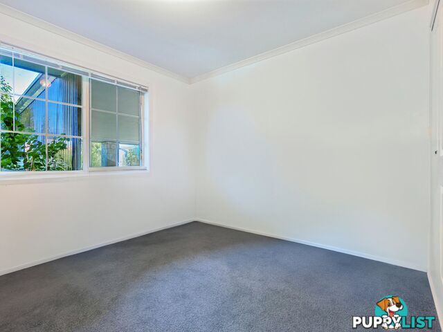 61 Stirling Drive LAKES ENTRANCE VIC 3909