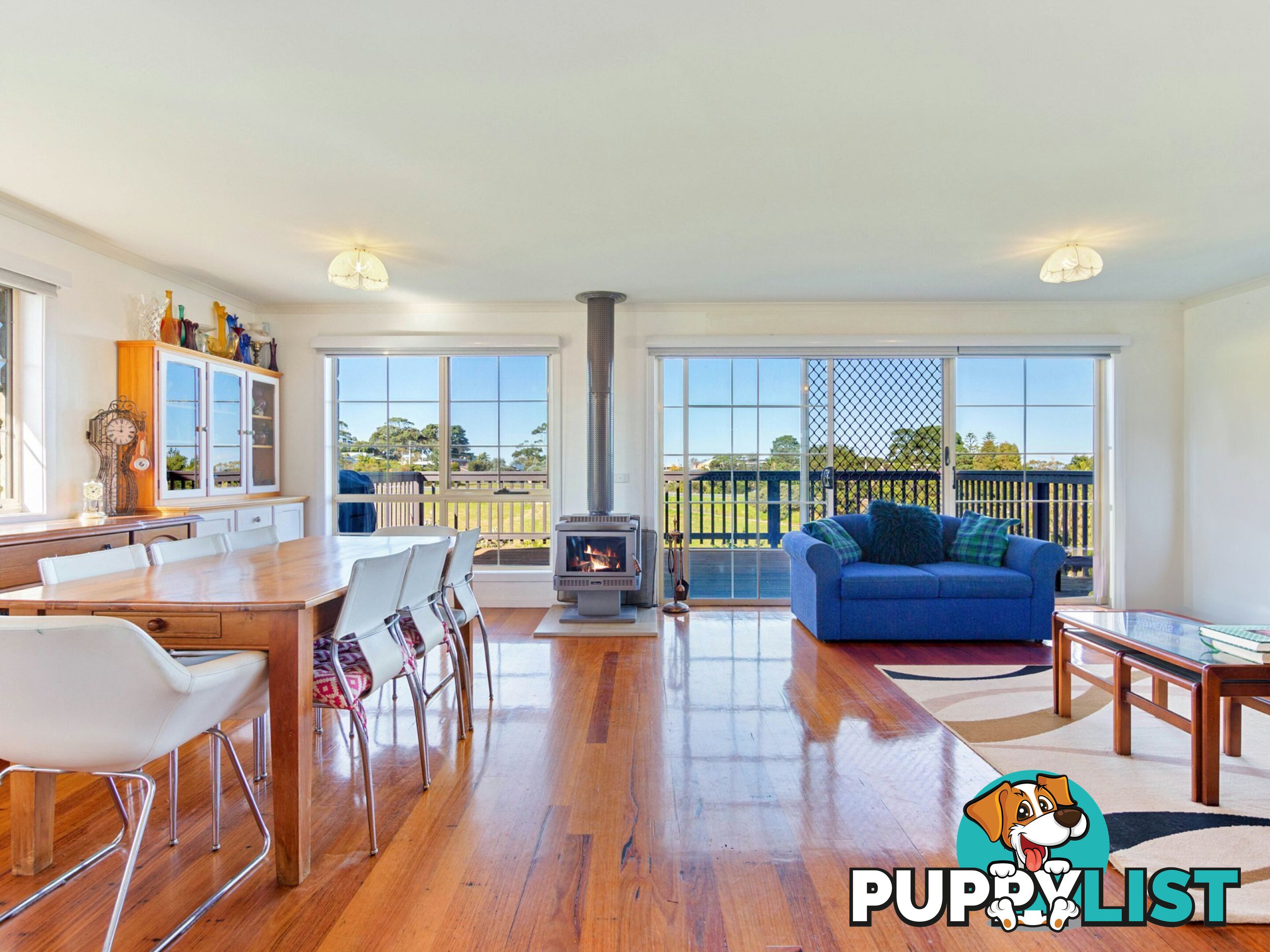 61 Stirling Drive LAKES ENTRANCE VIC 3909