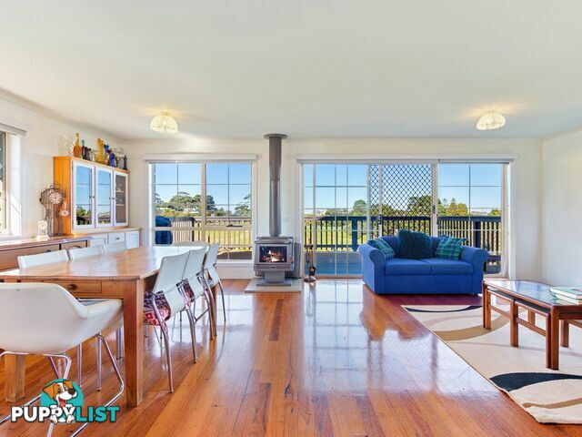 61 Stirling Drive LAKES ENTRANCE VIC 3909