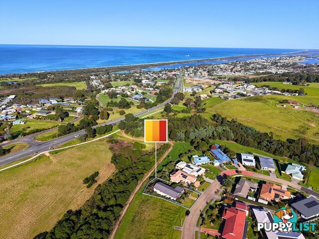 61 Stirling Drive LAKES ENTRANCE VIC 3909