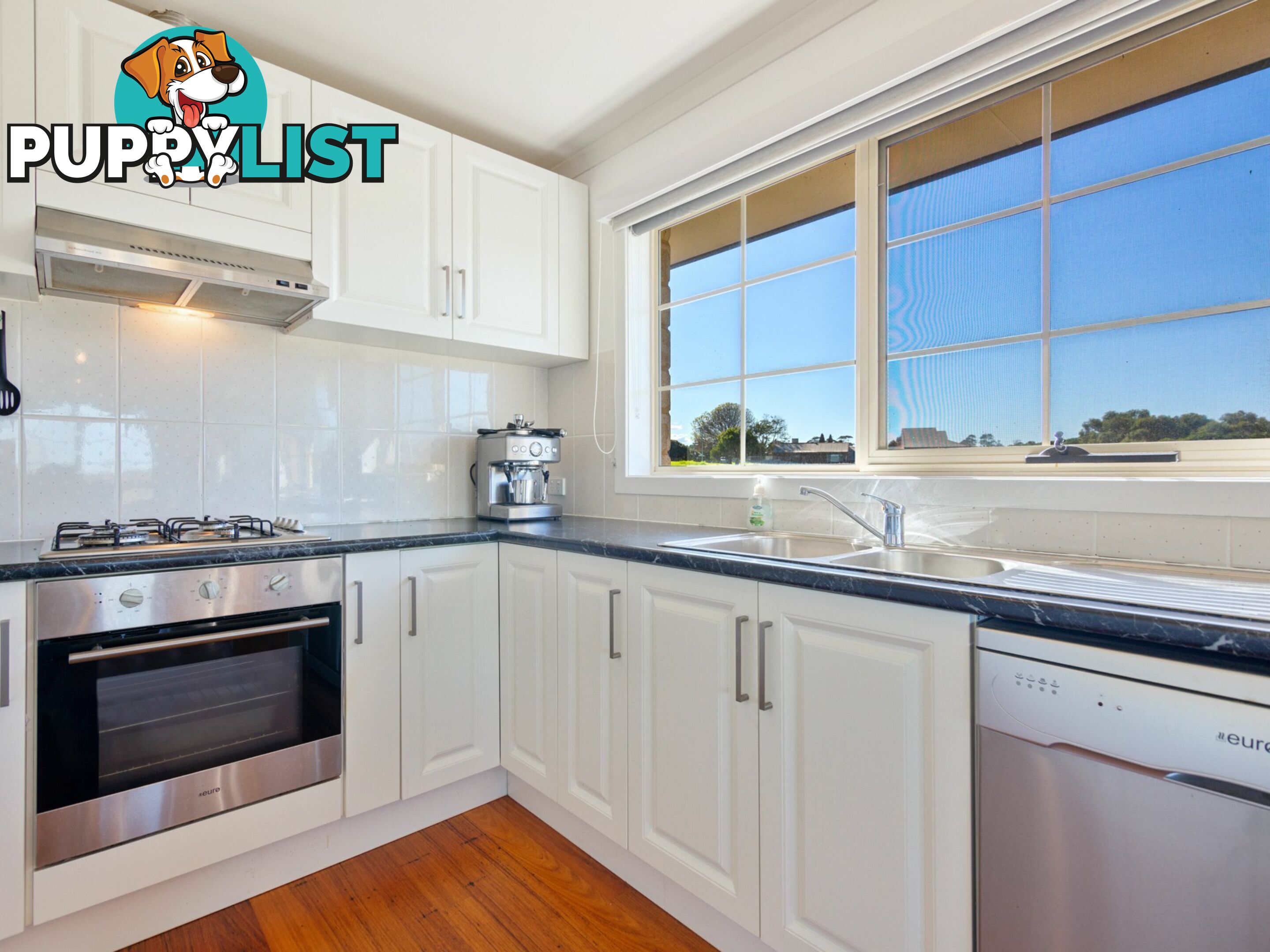 61 Stirling Drive LAKES ENTRANCE VIC 3909