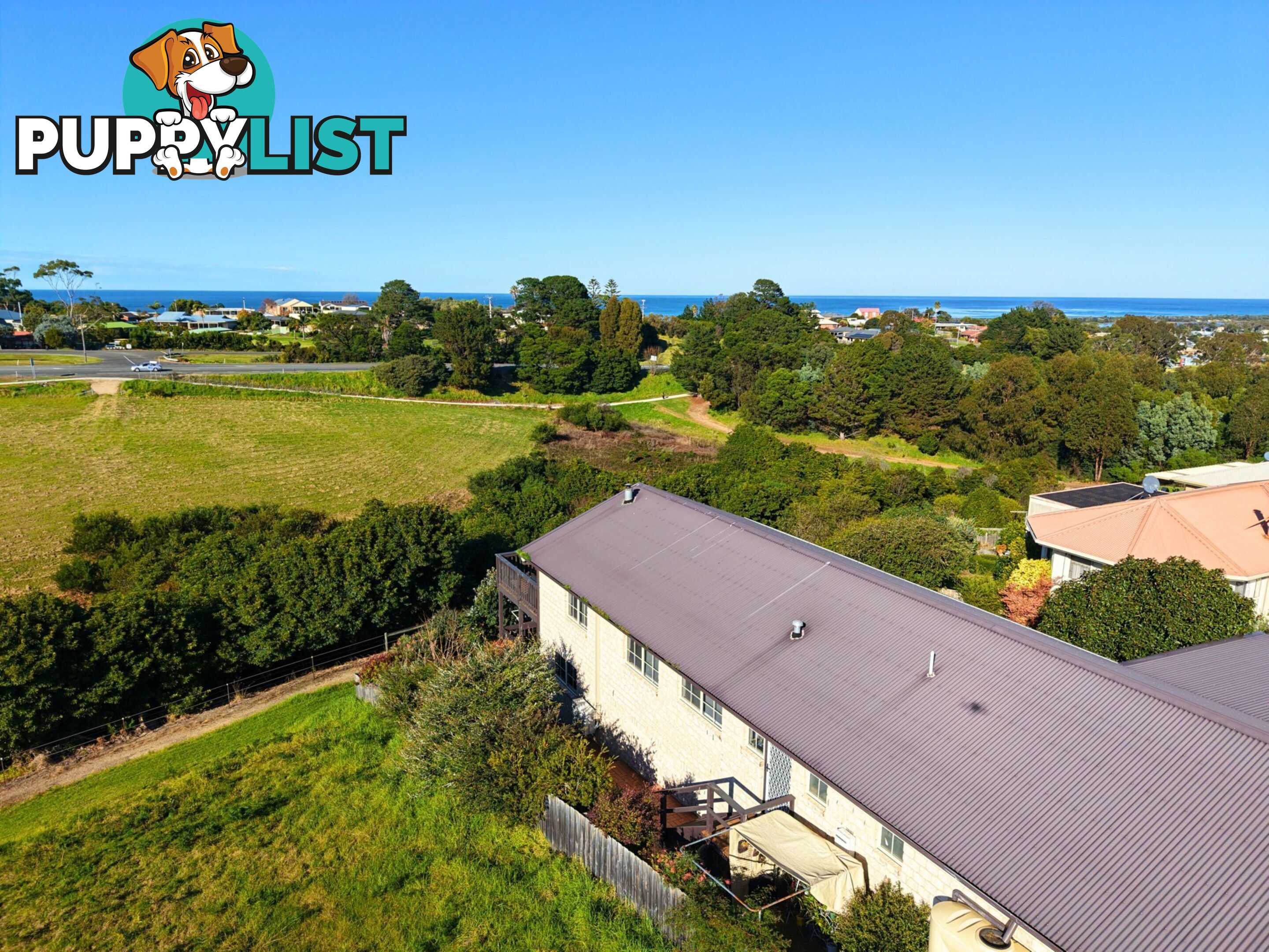 61 Stirling Drive LAKES ENTRANCE VIC 3909