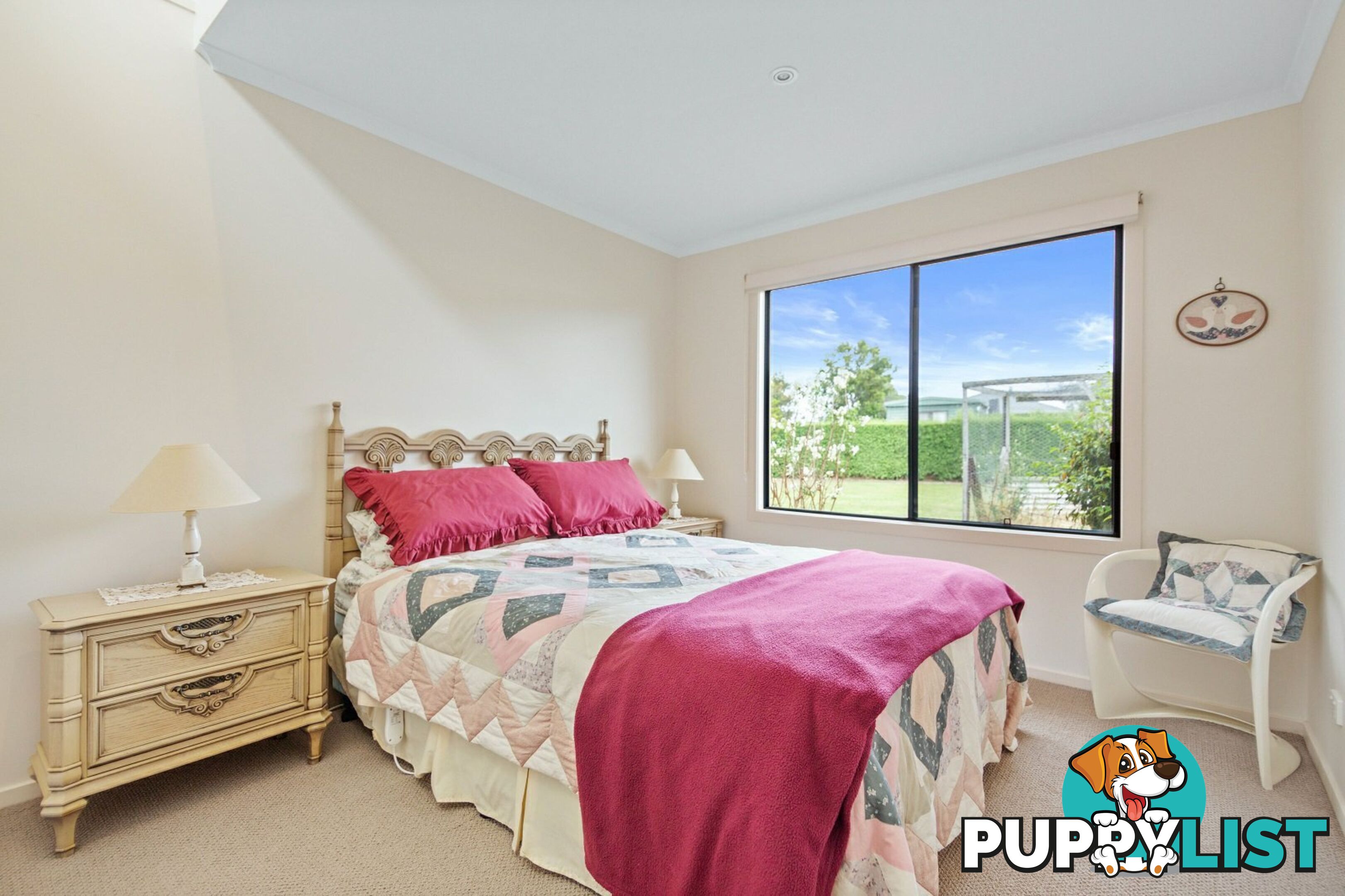 16 Lake Victoria Road EAGLE POINT VIC 3878