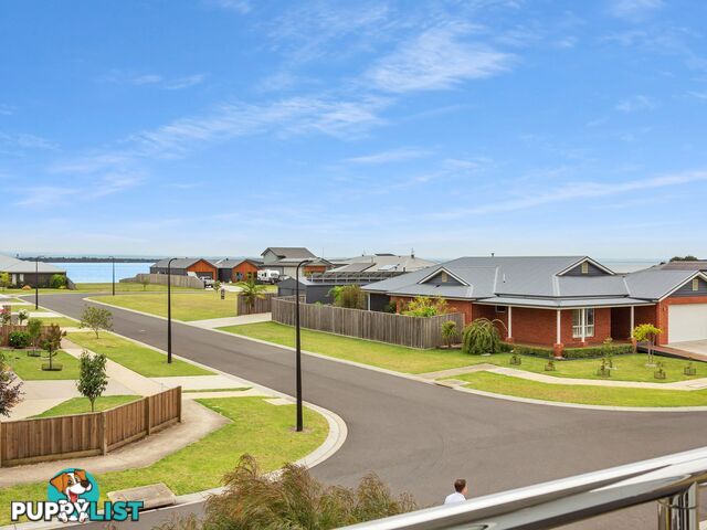 8 Seagreen Close EAGLE POINT VIC 3878