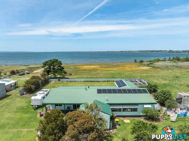 90 Rivermouth Road EAGLE POINT VIC 3878