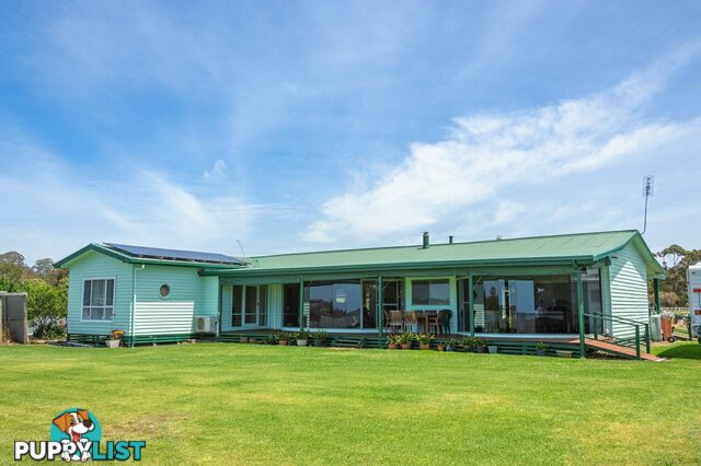 90 Rivermouth Road EAGLE POINT VIC 3878