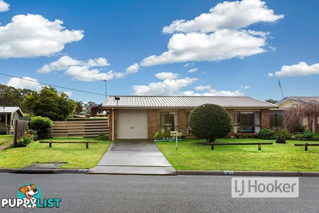 2/33 Newton Close PAYNESVILLE VIC 3880