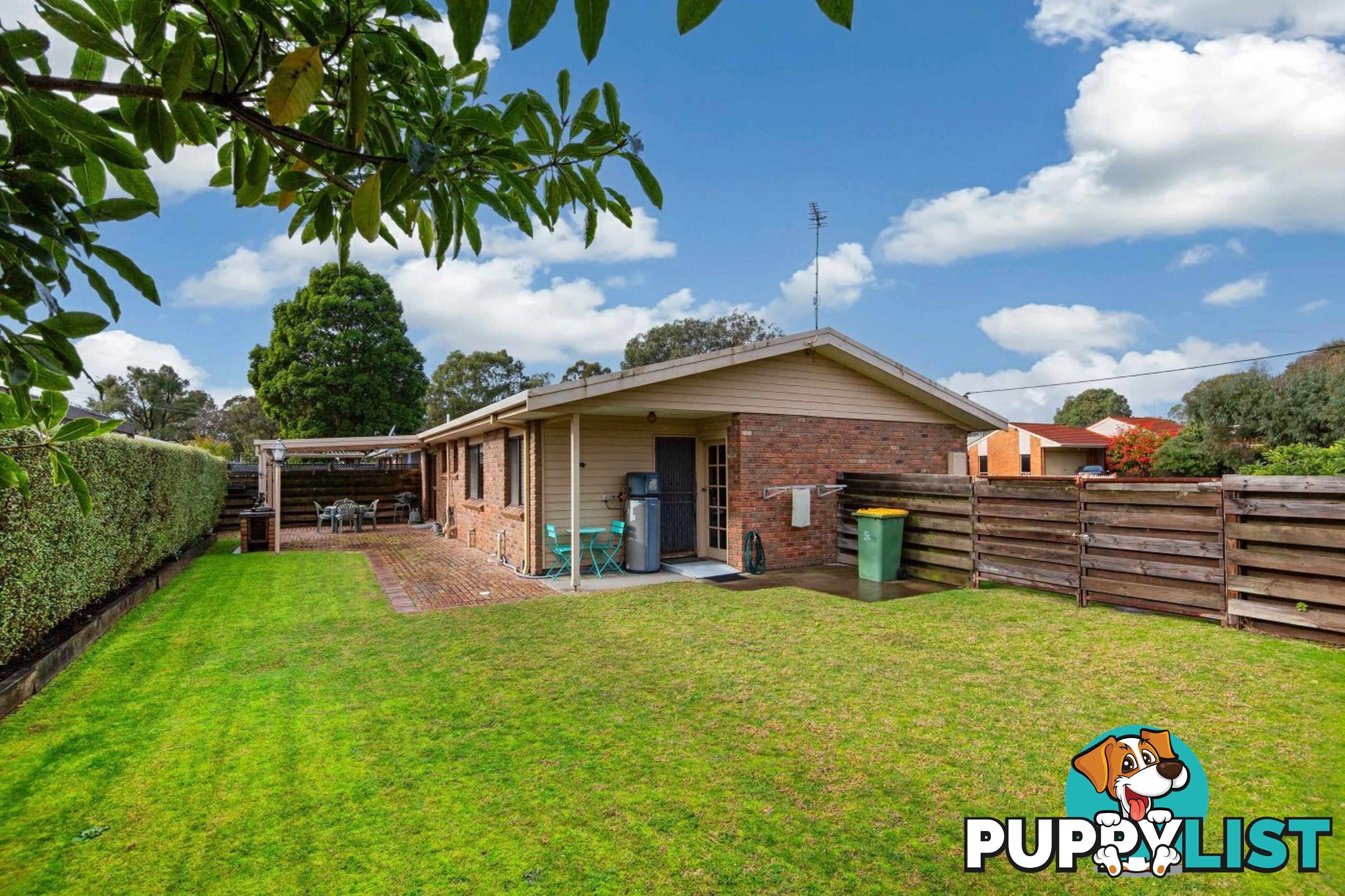 2/33 Newton Close PAYNESVILLE VIC 3880