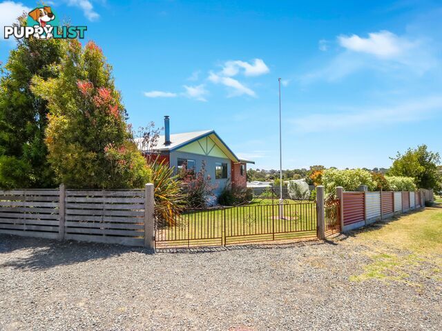 4 Cluster Court NEWLANDS ARM VIC 3875