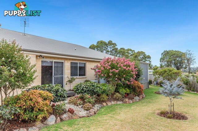 18 Landfall Avenue NEWLANDS ARM VIC 3875