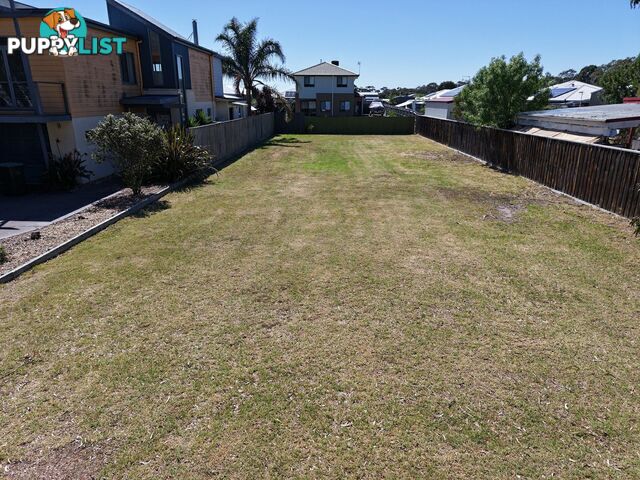 7 Green Court EAGLE POINT VIC 3878