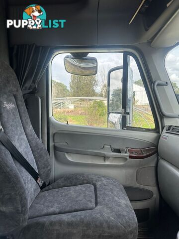 2010 Freightliner Argosy Prime Mover