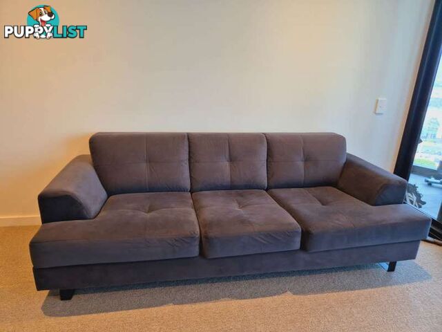 Stylish Miami 3 Seater Sofa in Excellent Condition - Lightly Used