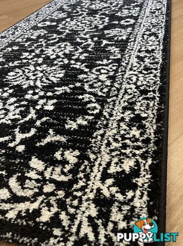 Seville Traditional Hallway Runner 80CM Wide 4M  - Axon-614682-black