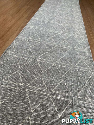 Roma Triangles Grey Hallway Runner 80CM Wide 7M  - AQABA GREY SUGAR 80CM