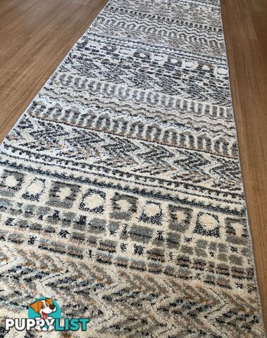 Boho Ivory Beige Hallway Runner 80CM Wide 9M  - Carvan Ivory Beige 8494