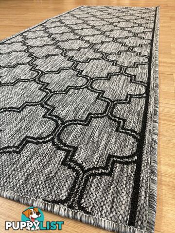 Moroccan Grey Black Hall Runner Non-Slip 80cm Wide 17M  - 2534 Grey Black (DM9 E)